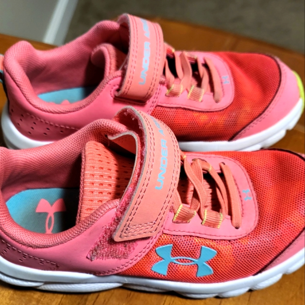Girls Under Armour shoes